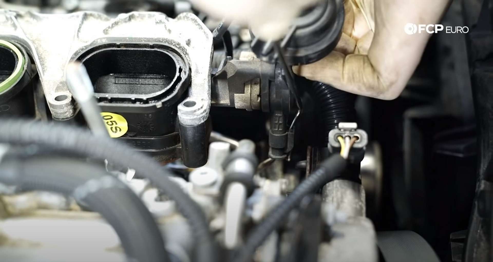 DIY Audi 3.0T PCV/AOS Replacement disconnecting the manifold sensor
