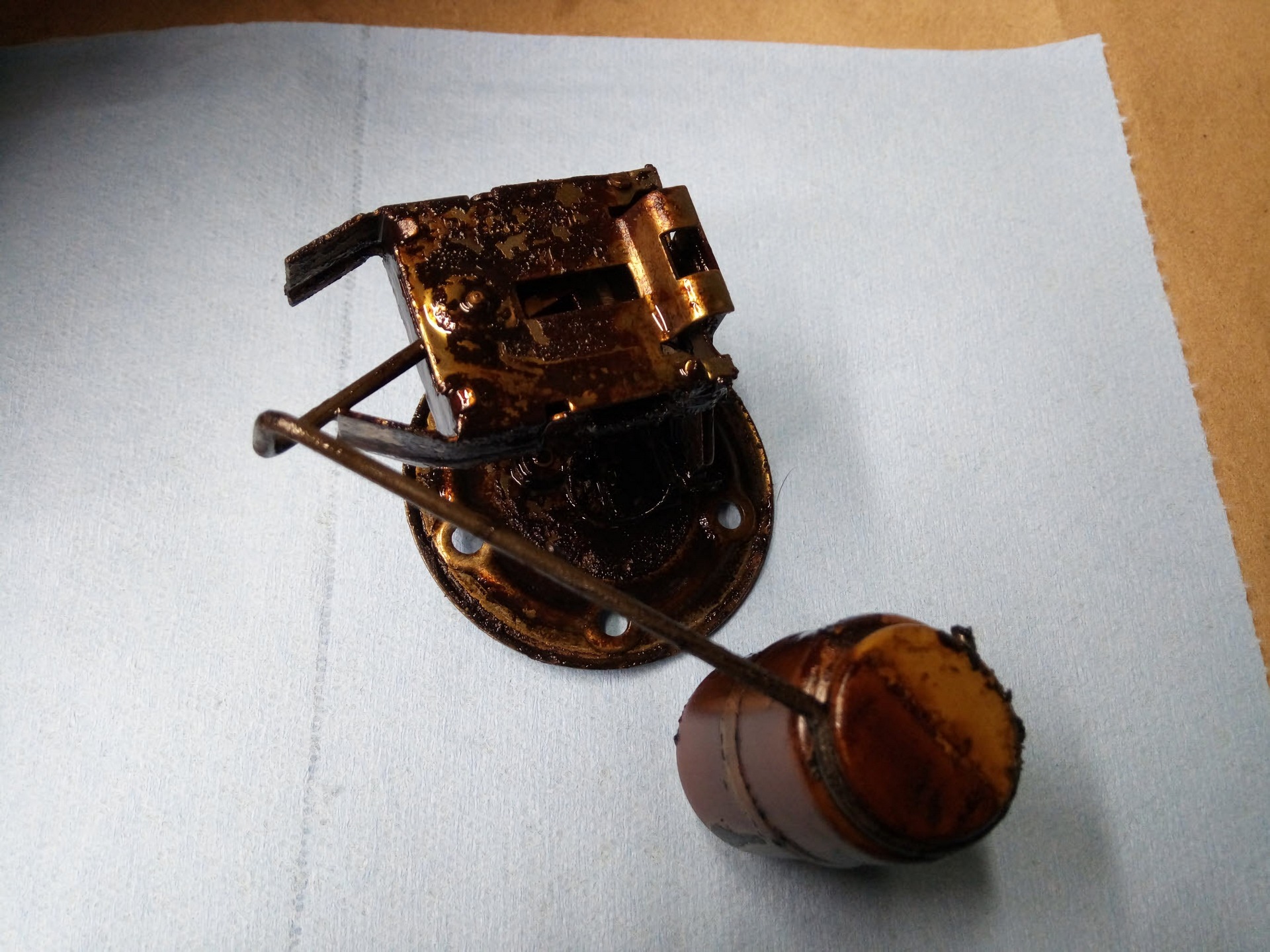 Porsche 911 Oil Tank Level Sensor Removed