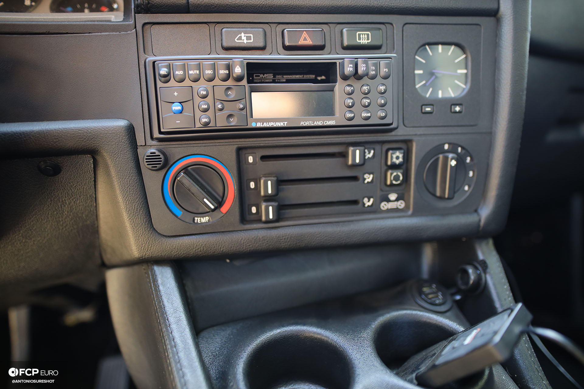 CAtuned Daytona Violet E30 BMW Blaupunkt