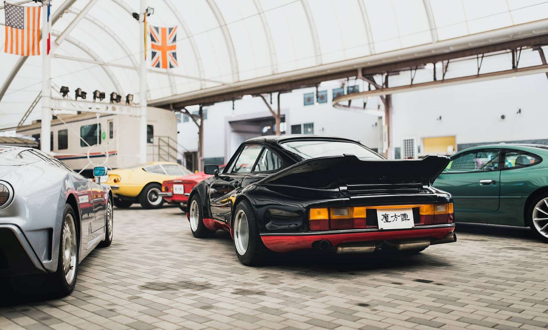 Koenig Specials Road Runner 911 Japan