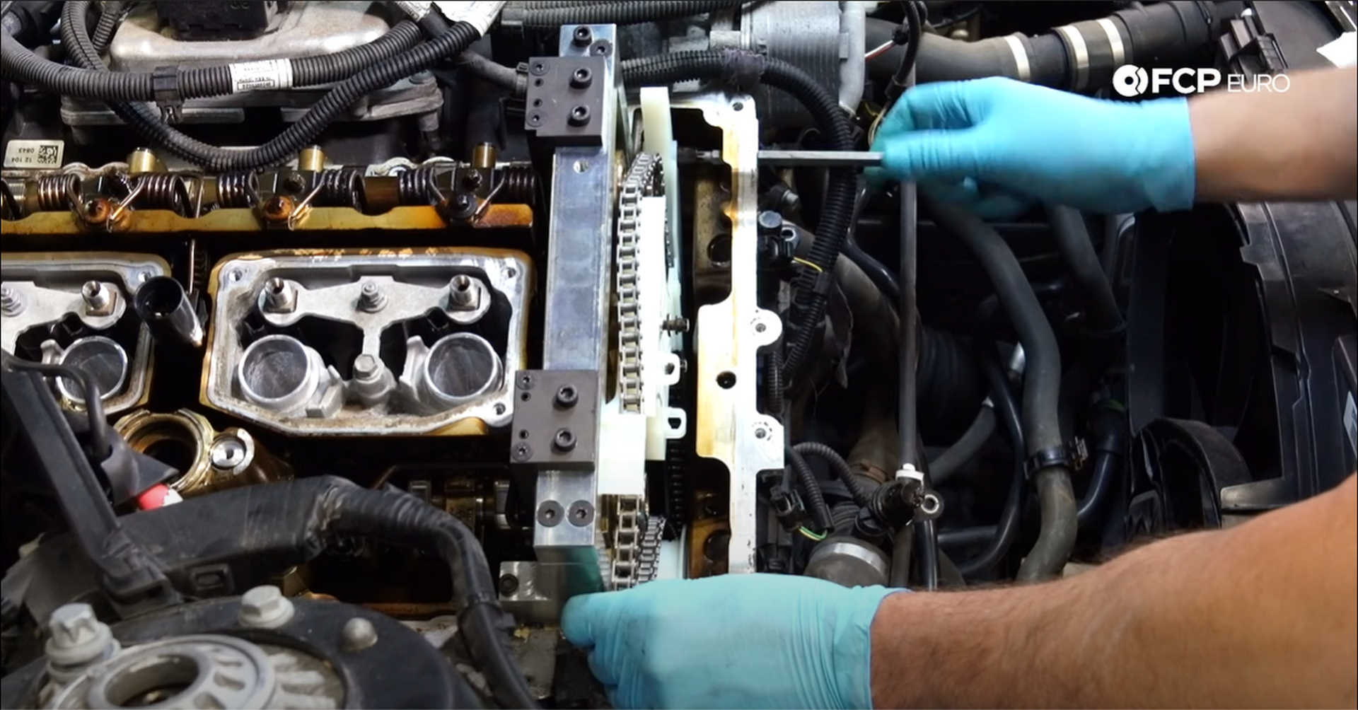DIY BMW N20 Timing Chain installing the timing chain assembly guide pins