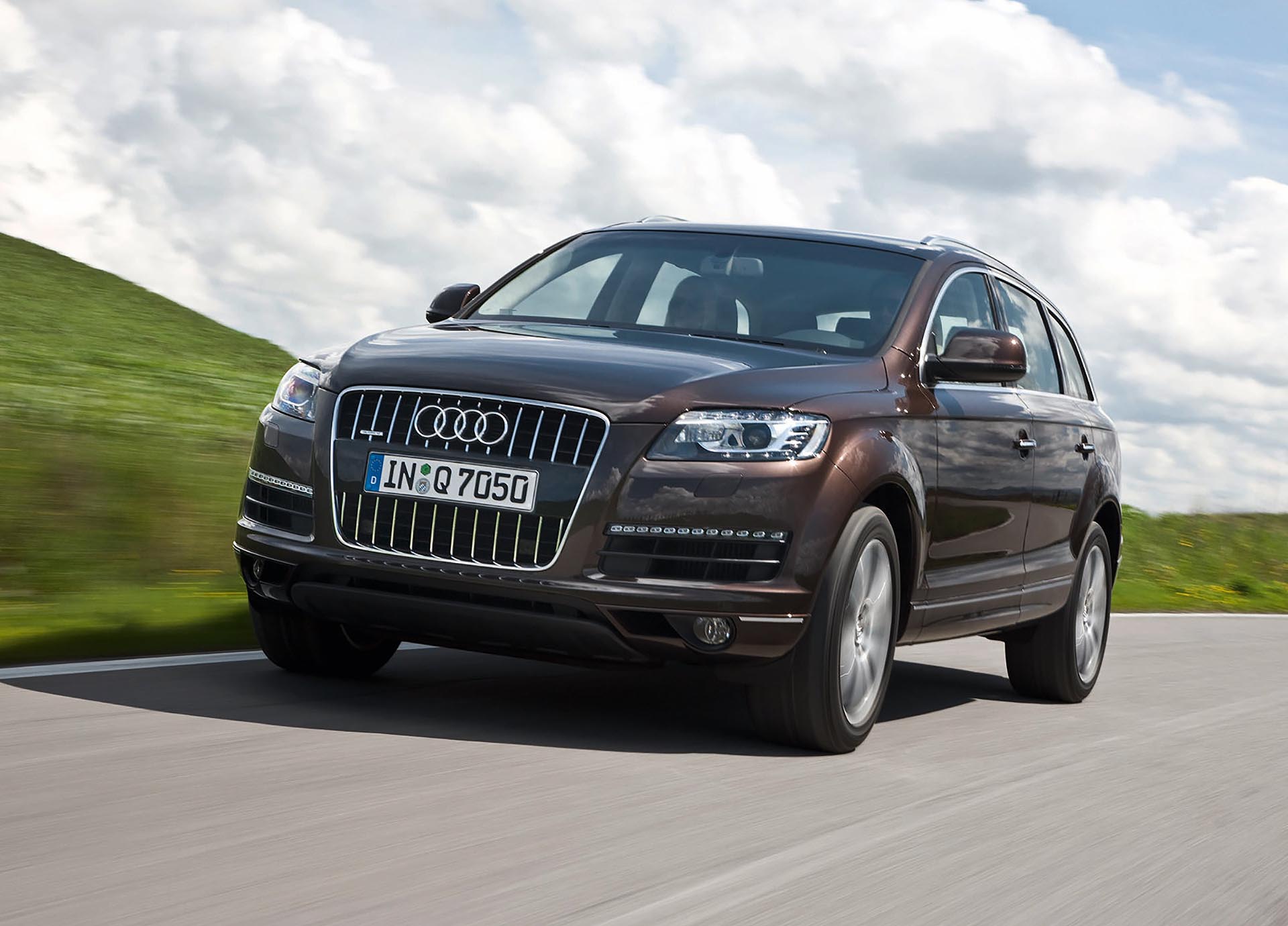 07_Audi Q7 3.0 TDI Quattro front