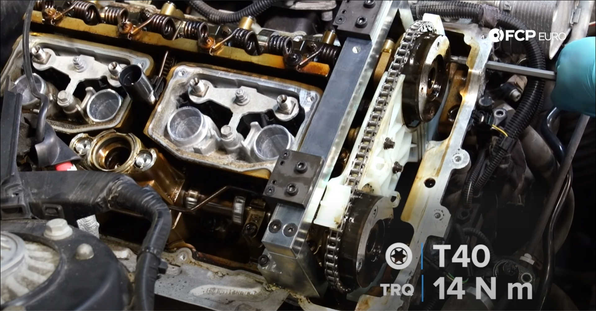 DIY BMW N20 Timing Chain tightening the chain guide pins