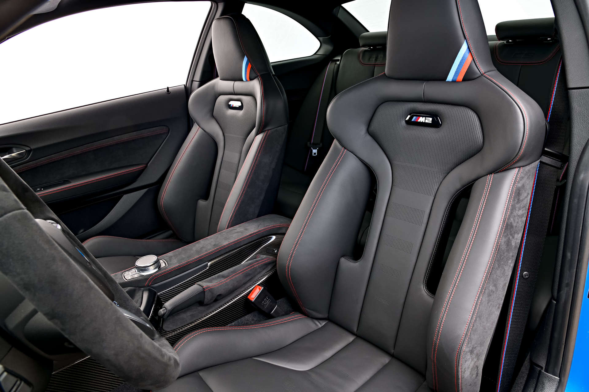 bmw-m2-cs-interior-seats