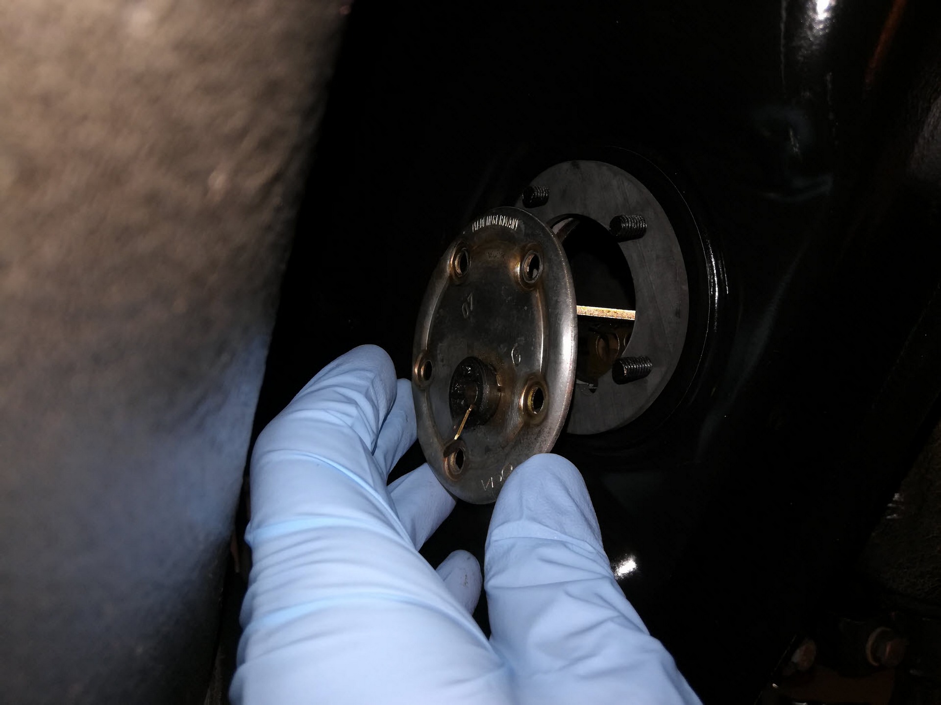 Porsche 911 Oil Tank Level Sensor Plate