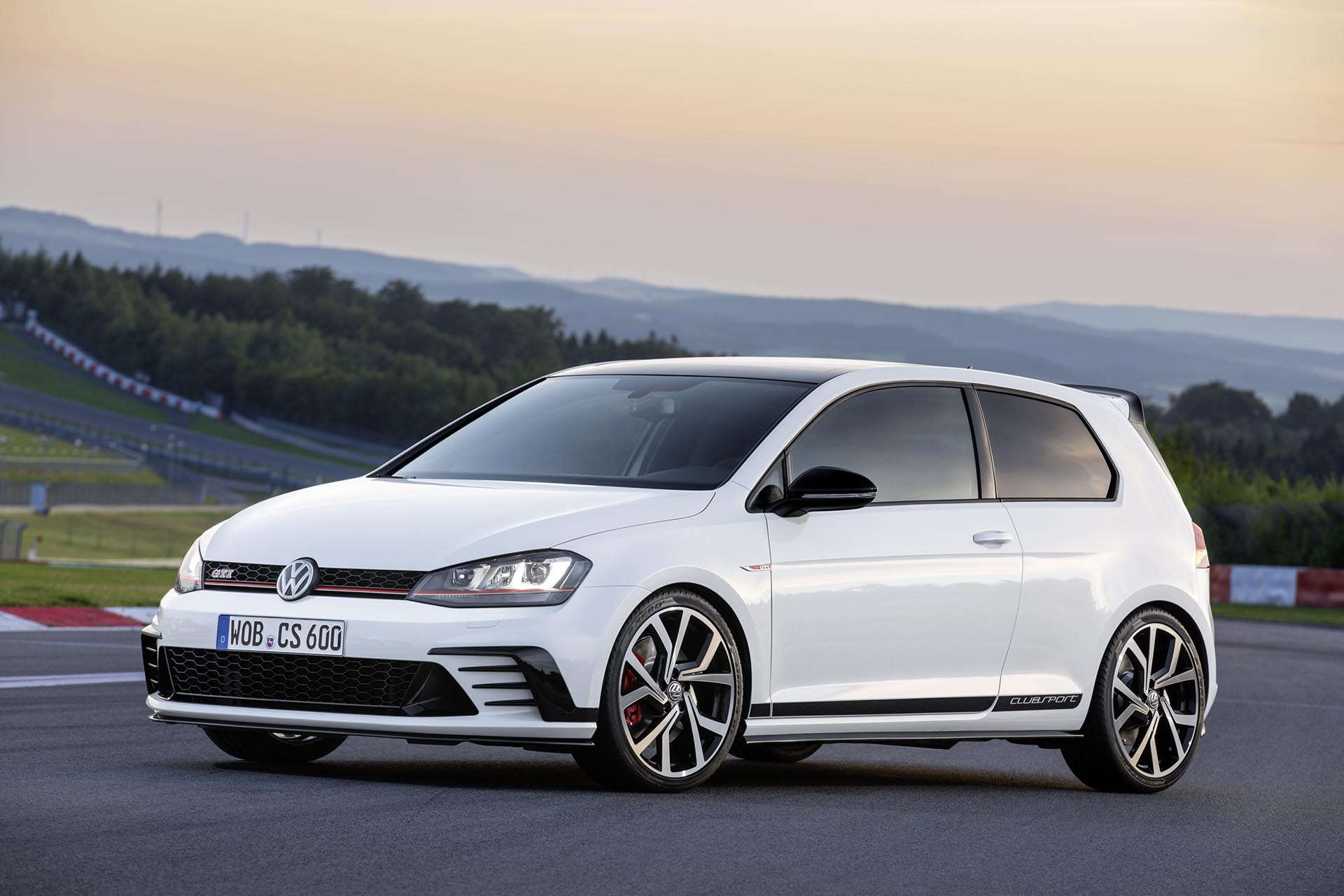 Volkswagen Mk7 GTI Clubsport front white