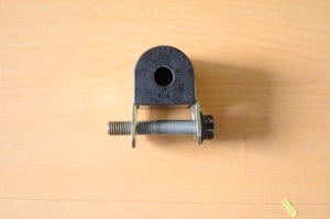 Volvo-Sway-bar-bushings-bracket
