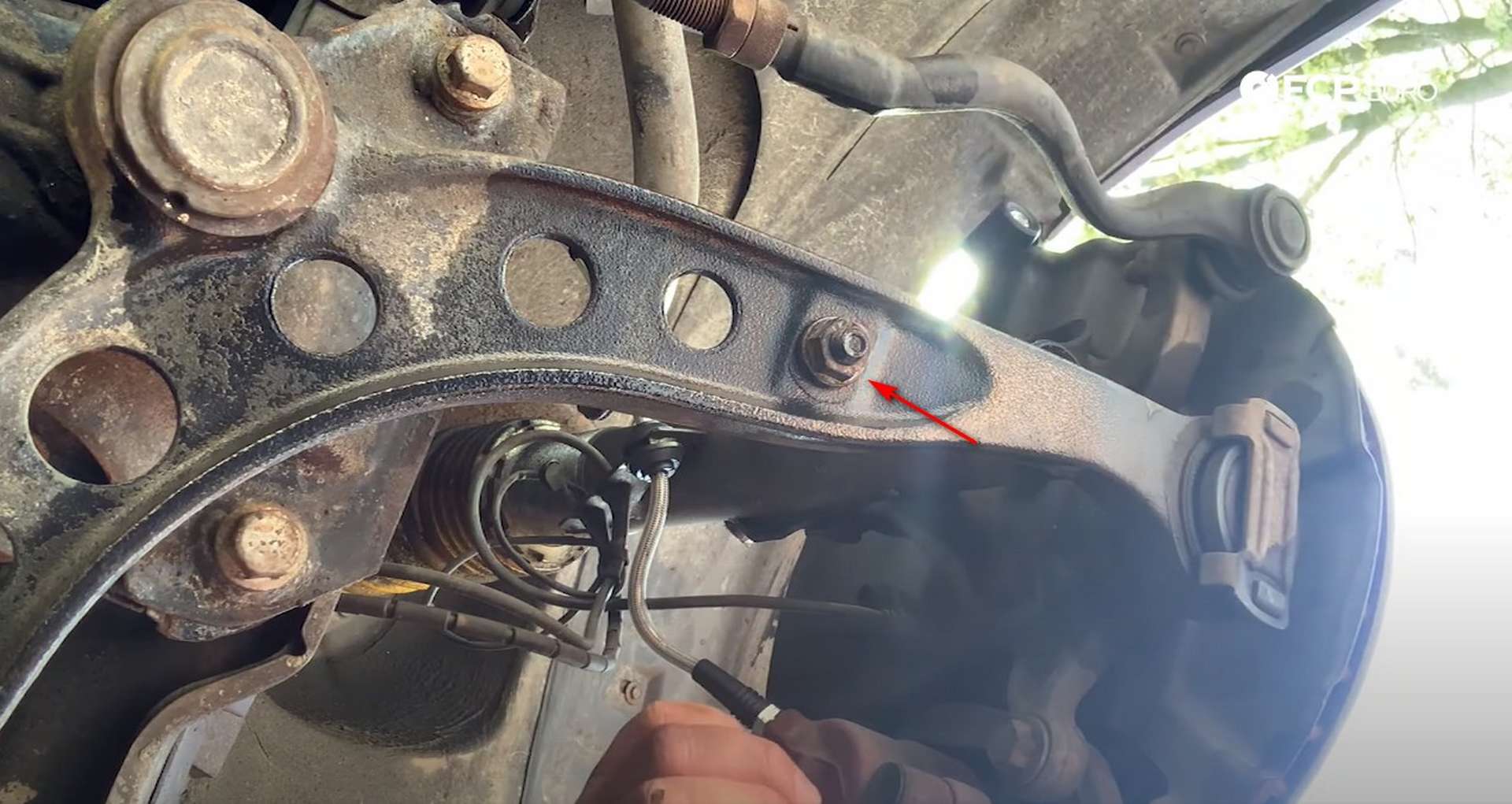 DIY BMW E36 Control Arm and Bushings removing the swaybar endlink bracket