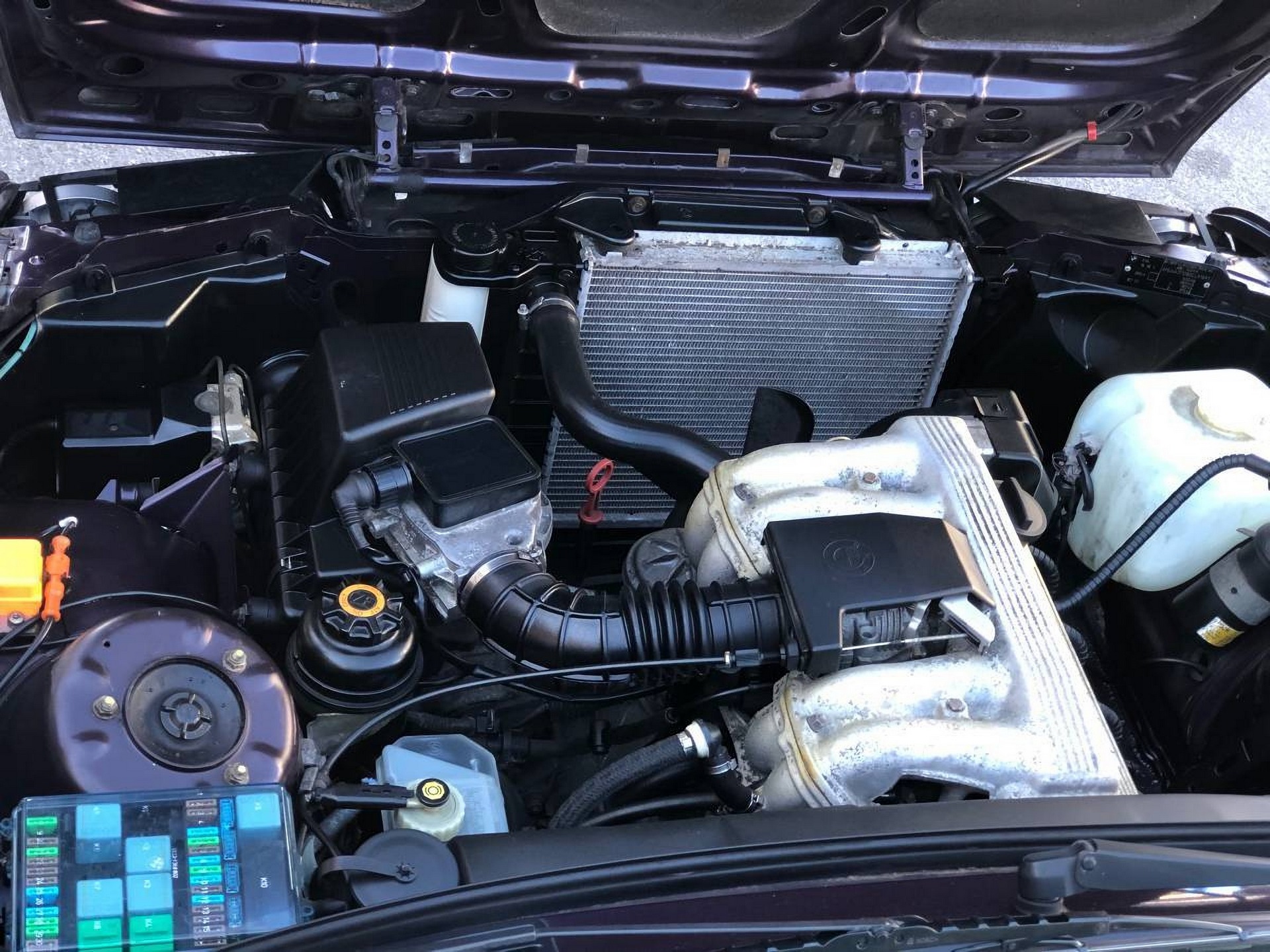 BMW E30 Touring Daytona Violet Engine Bay
