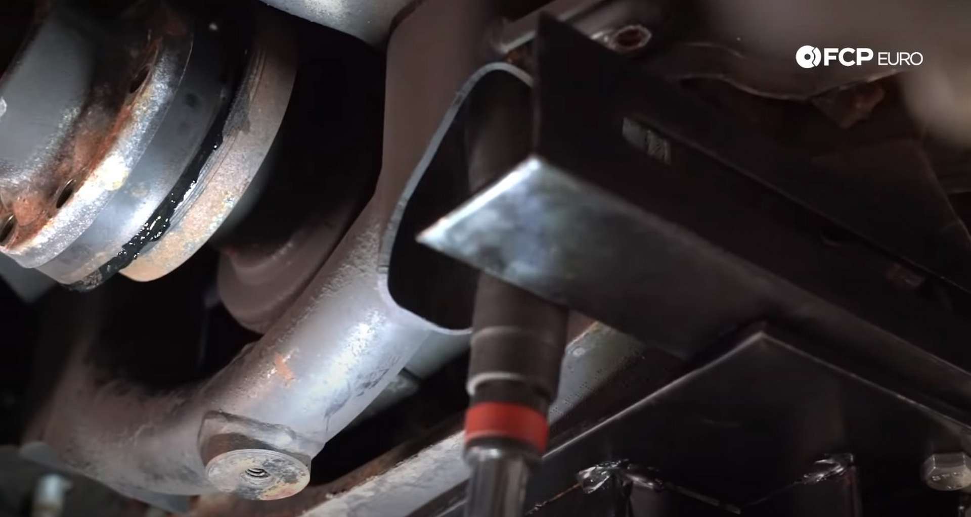 DIY E46 BMW M3 Rear Subframe Refresh Part 1 using the slots in the driveshaft flange