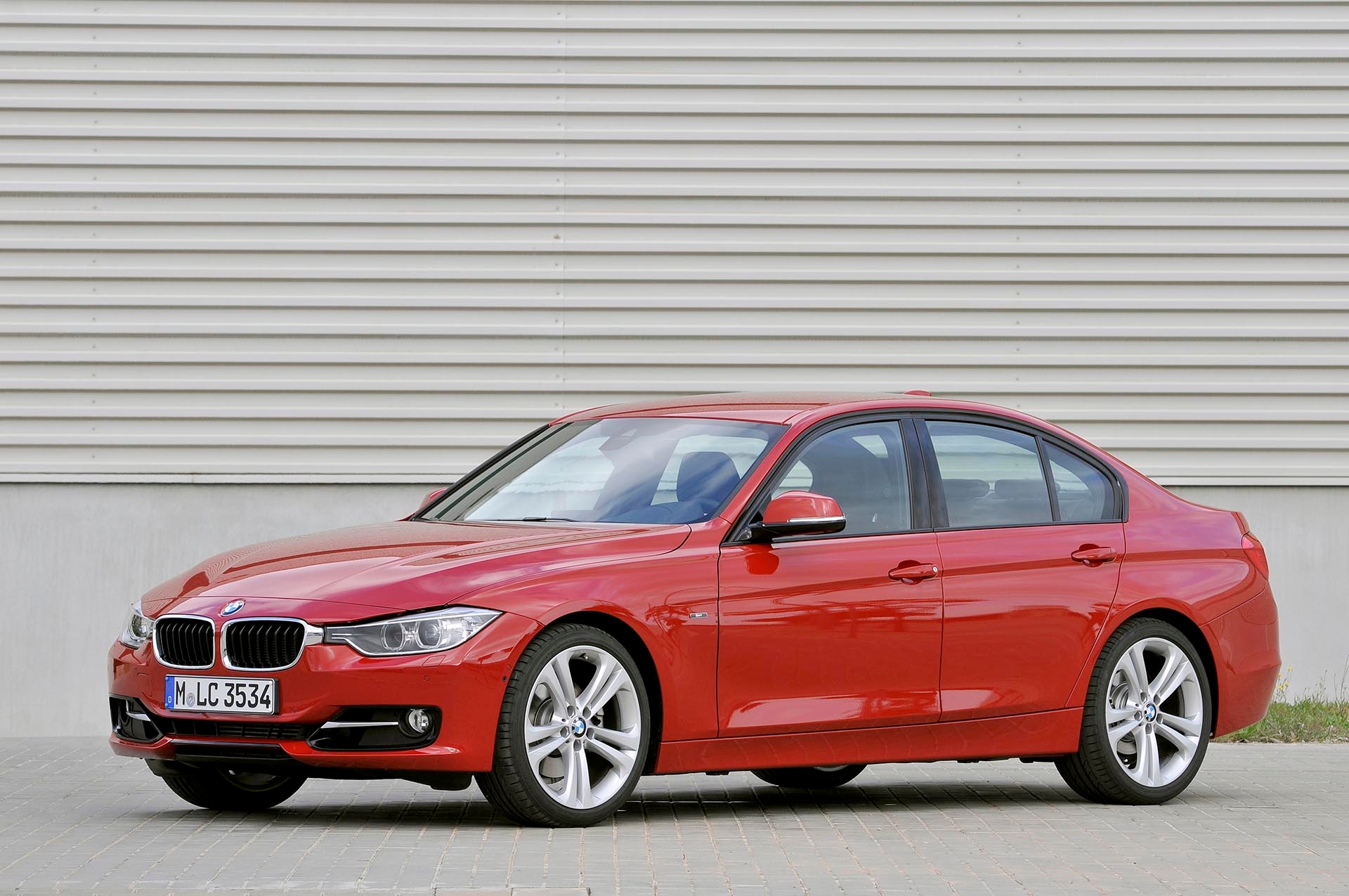 13bmw f30 328i xdrive front profile