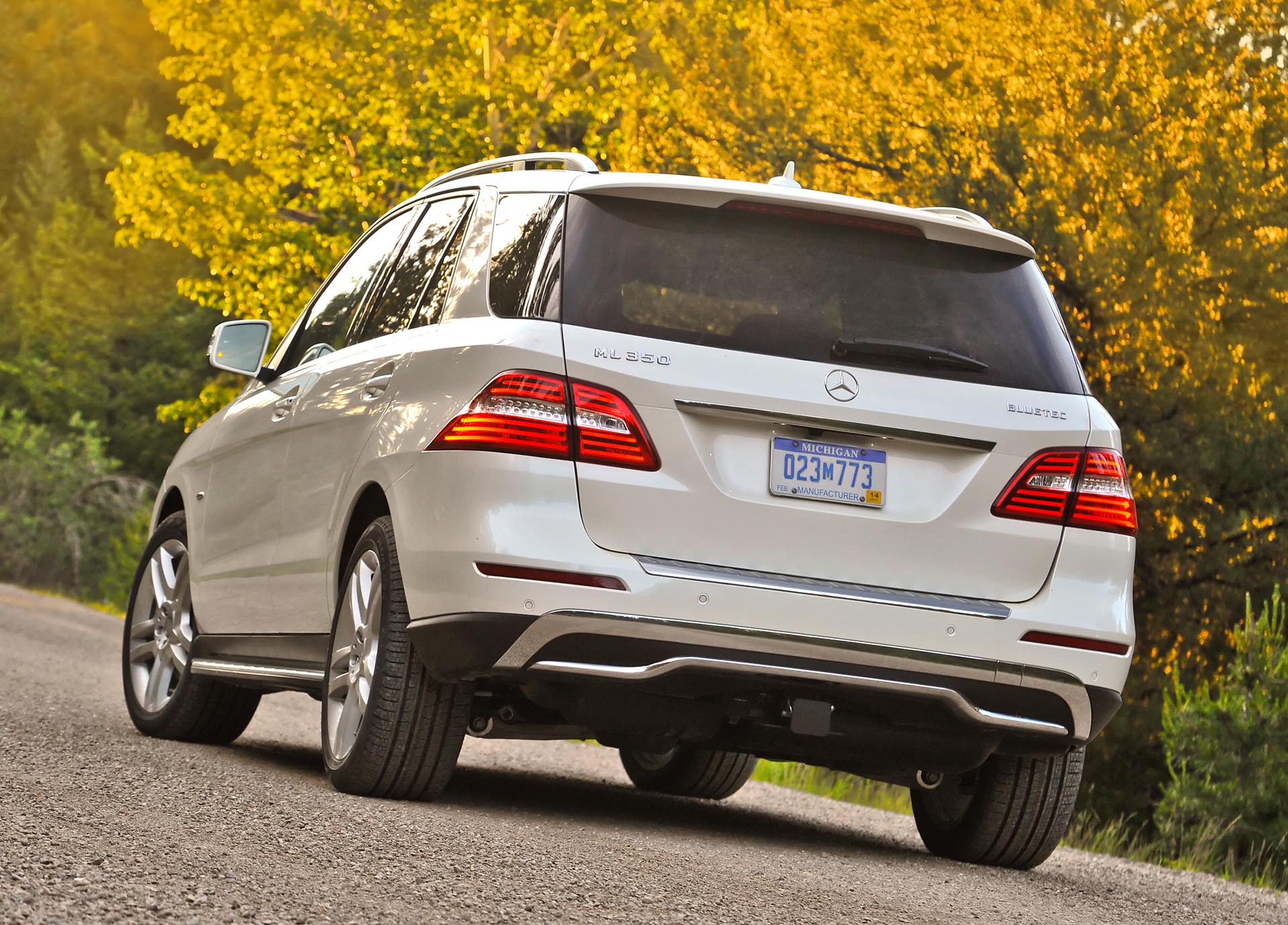 03.5_Mercedes-Benz ML350 BlueTEC rear