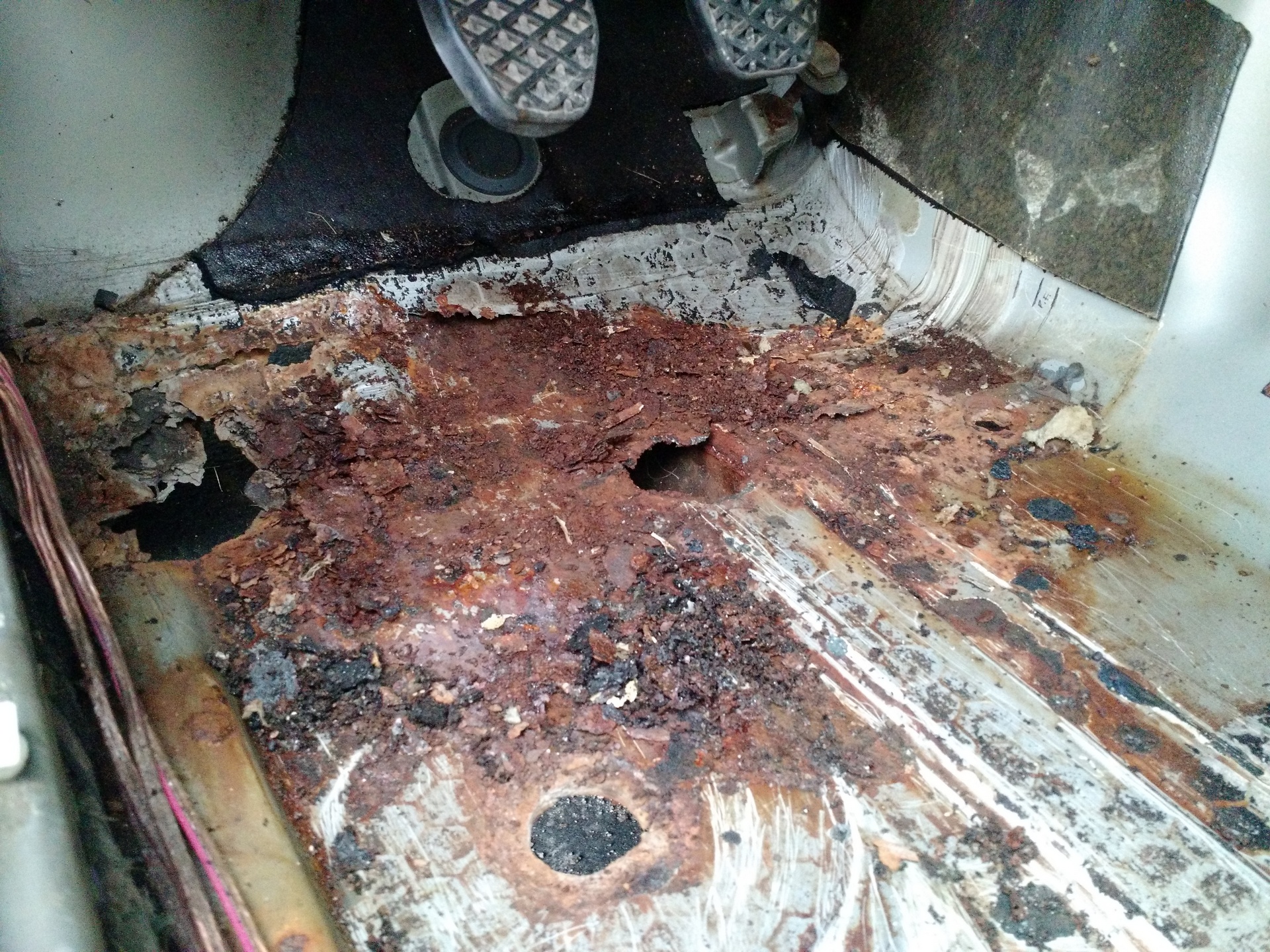 BMW E30 Buyers Guide Rusted Floor Pans