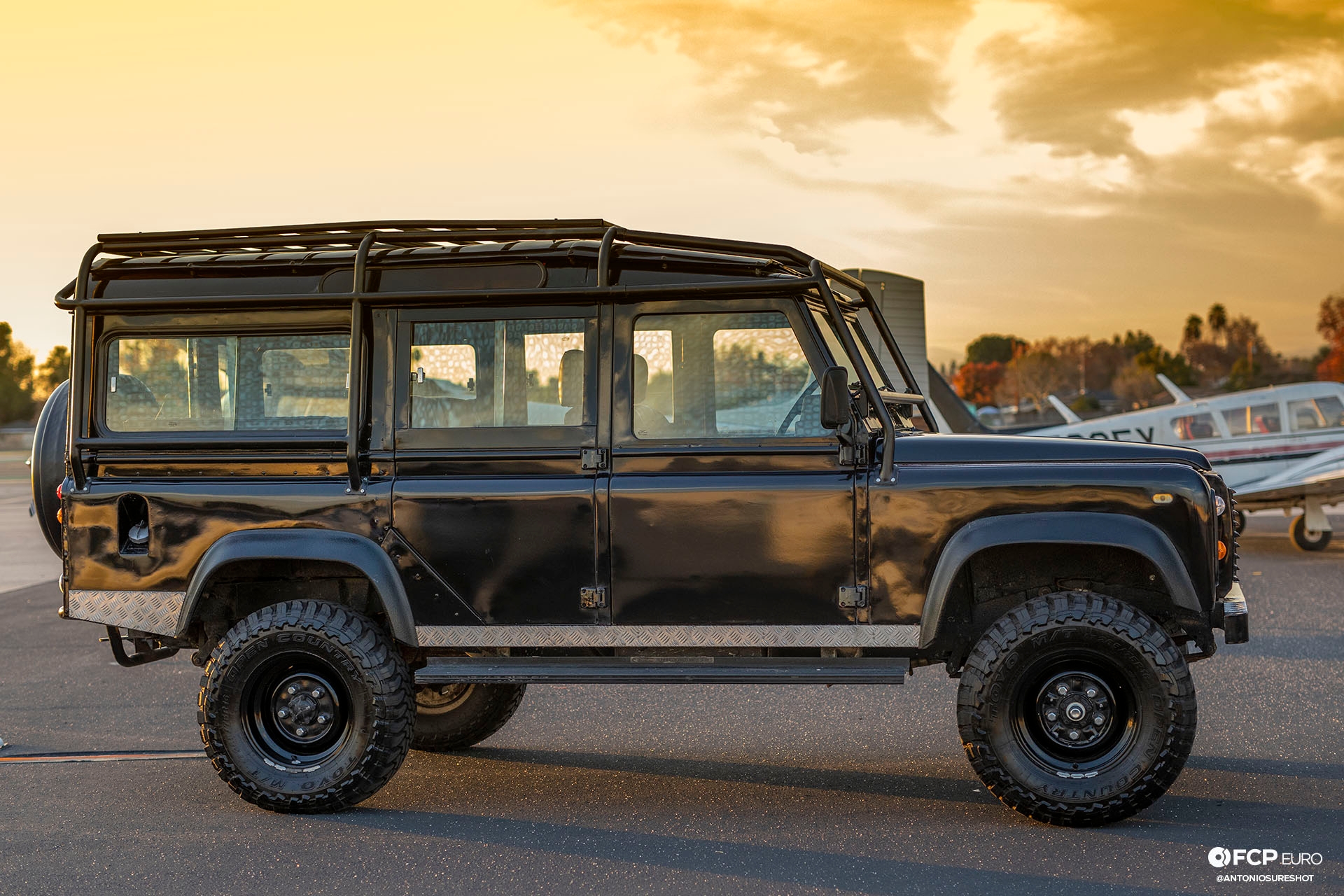 Land Rover Santana Series 3 4door Colombia EOSR5500