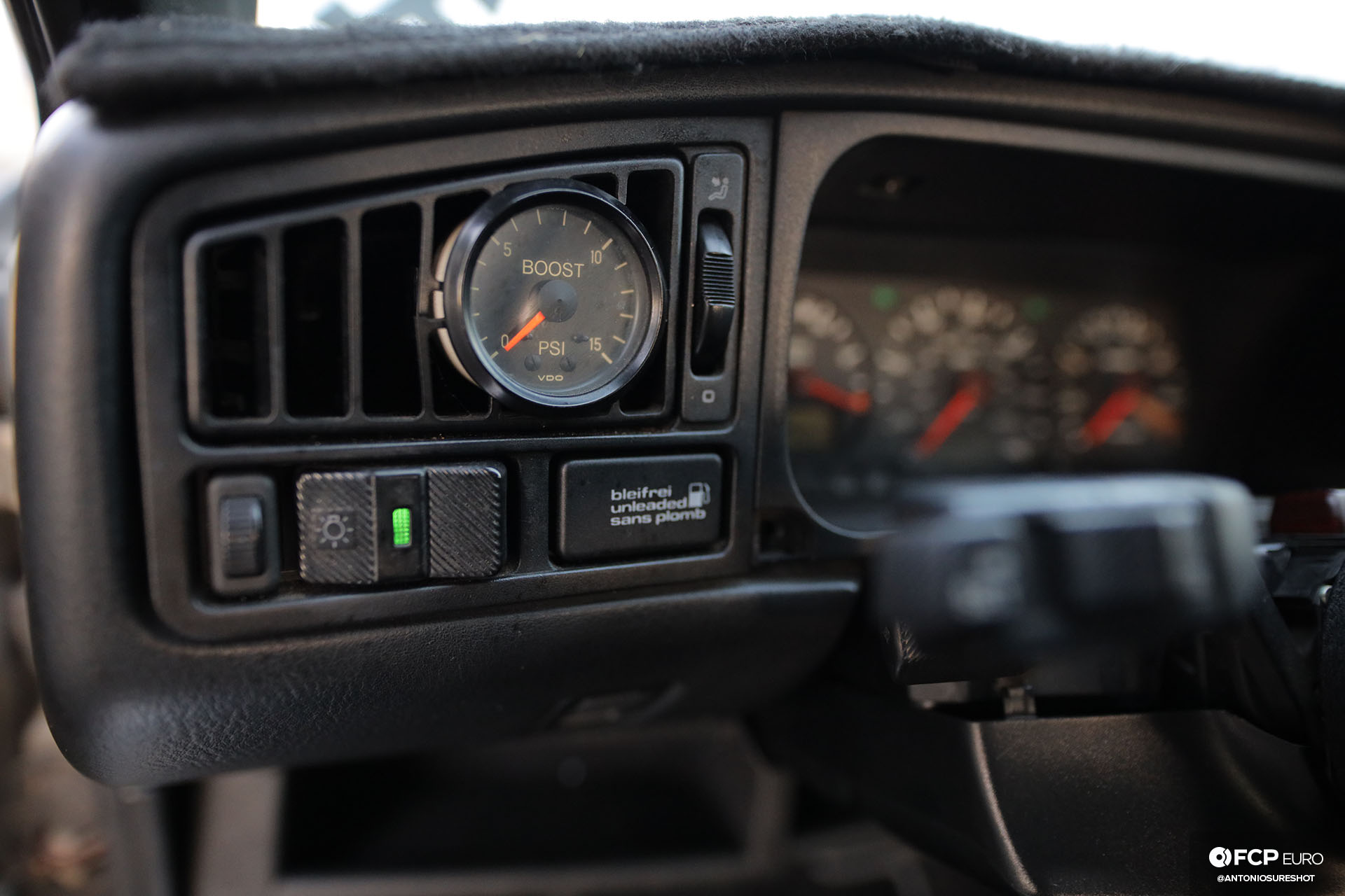 VW Corrado R32 Boost Gauge