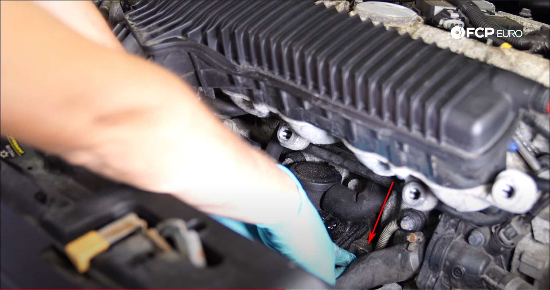 DIY Volvo PCV top bolt location