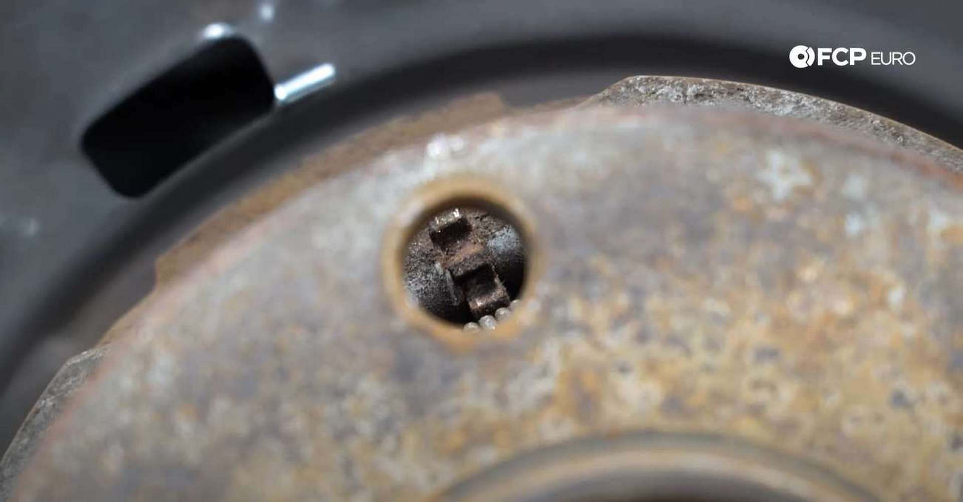 DIY BMW F30 M-Sport Rear Brake Service parking brake adjuster