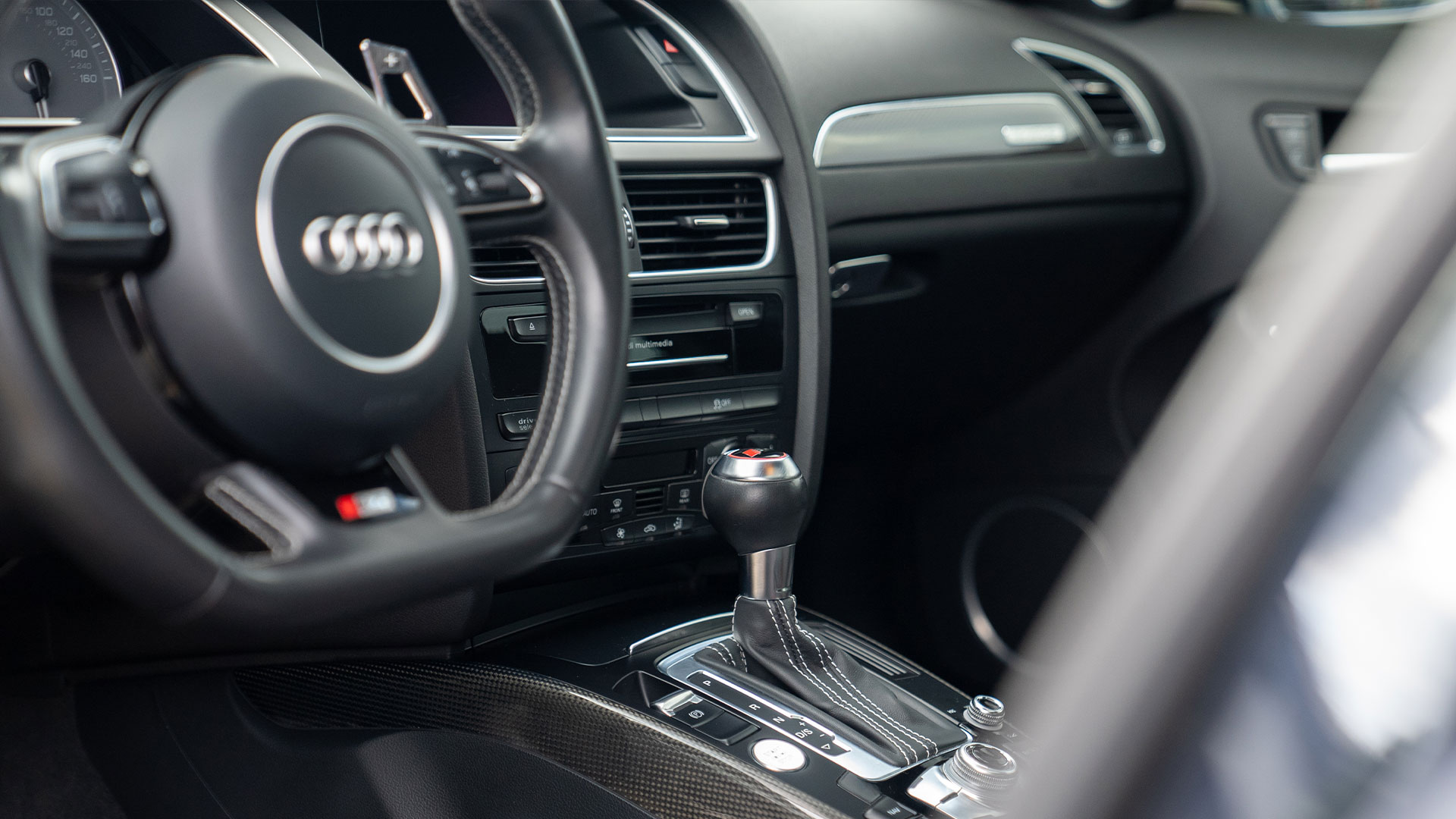 audi-b8-s4-fcp-euro-buyers-guide-dsg-interior