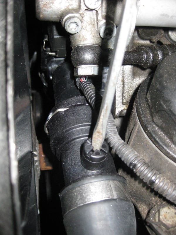 bmw-bleeder-screw