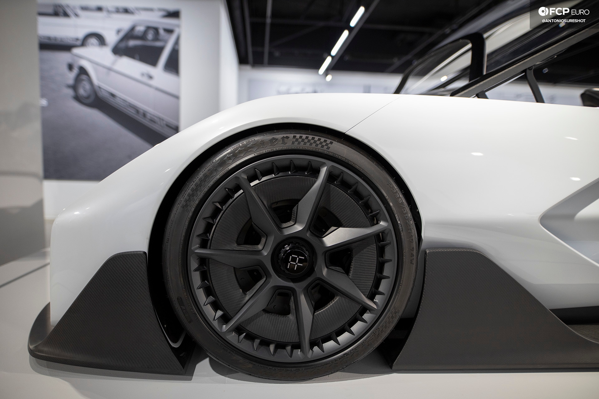 Volkswagen VW ID Vizzion Electric Future Petersen Museum Radical Racer
