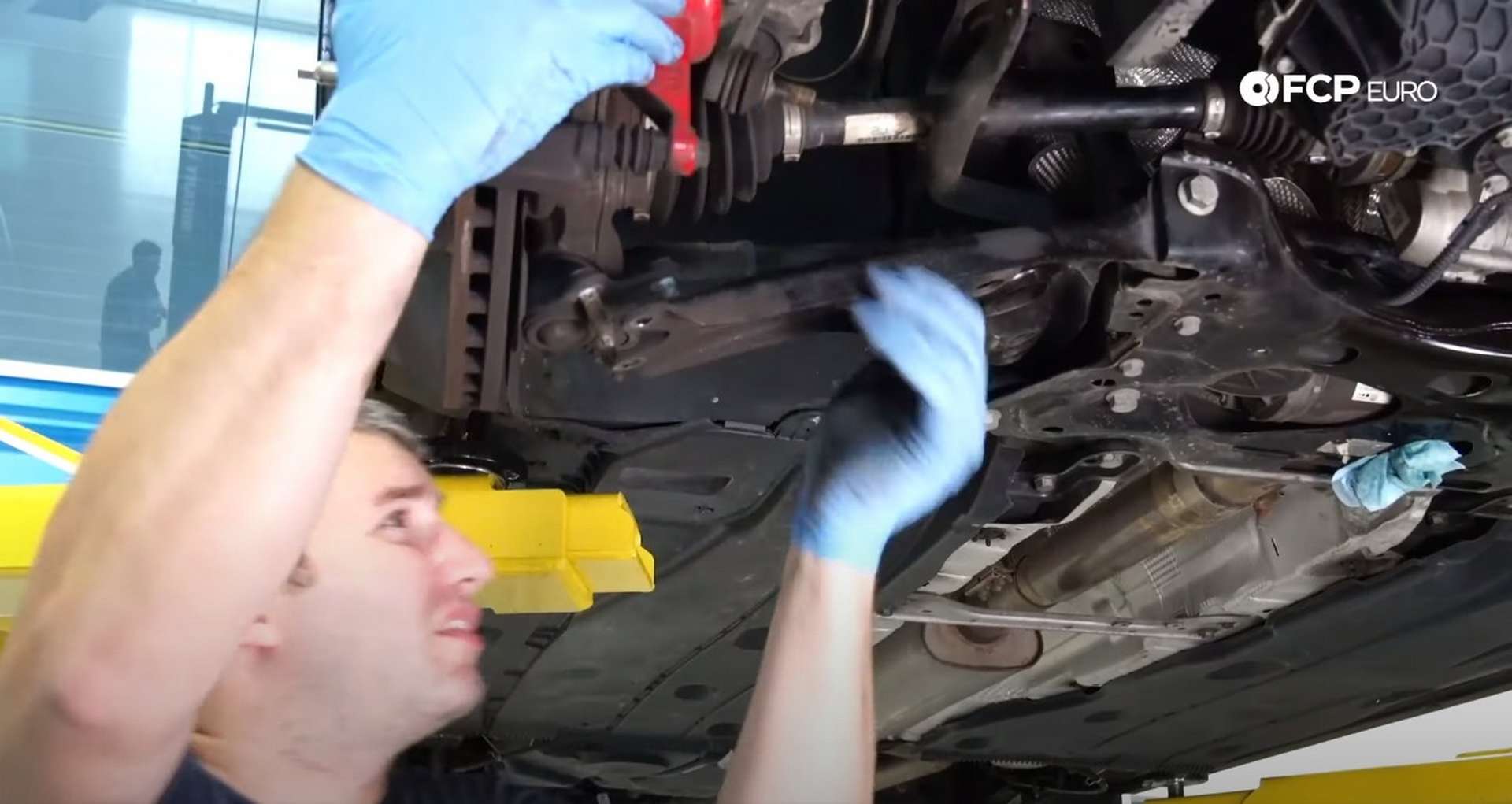 26-DIY_VW_GTI_Clutch-Job-Removing-Charge-Pipe