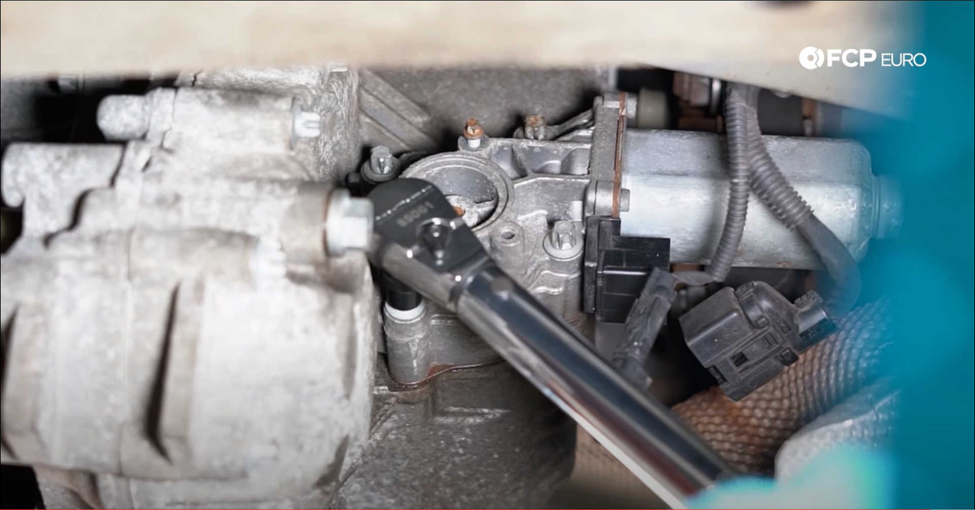 DIY BMW X3 Transfer Case Actuator torquing the actuator