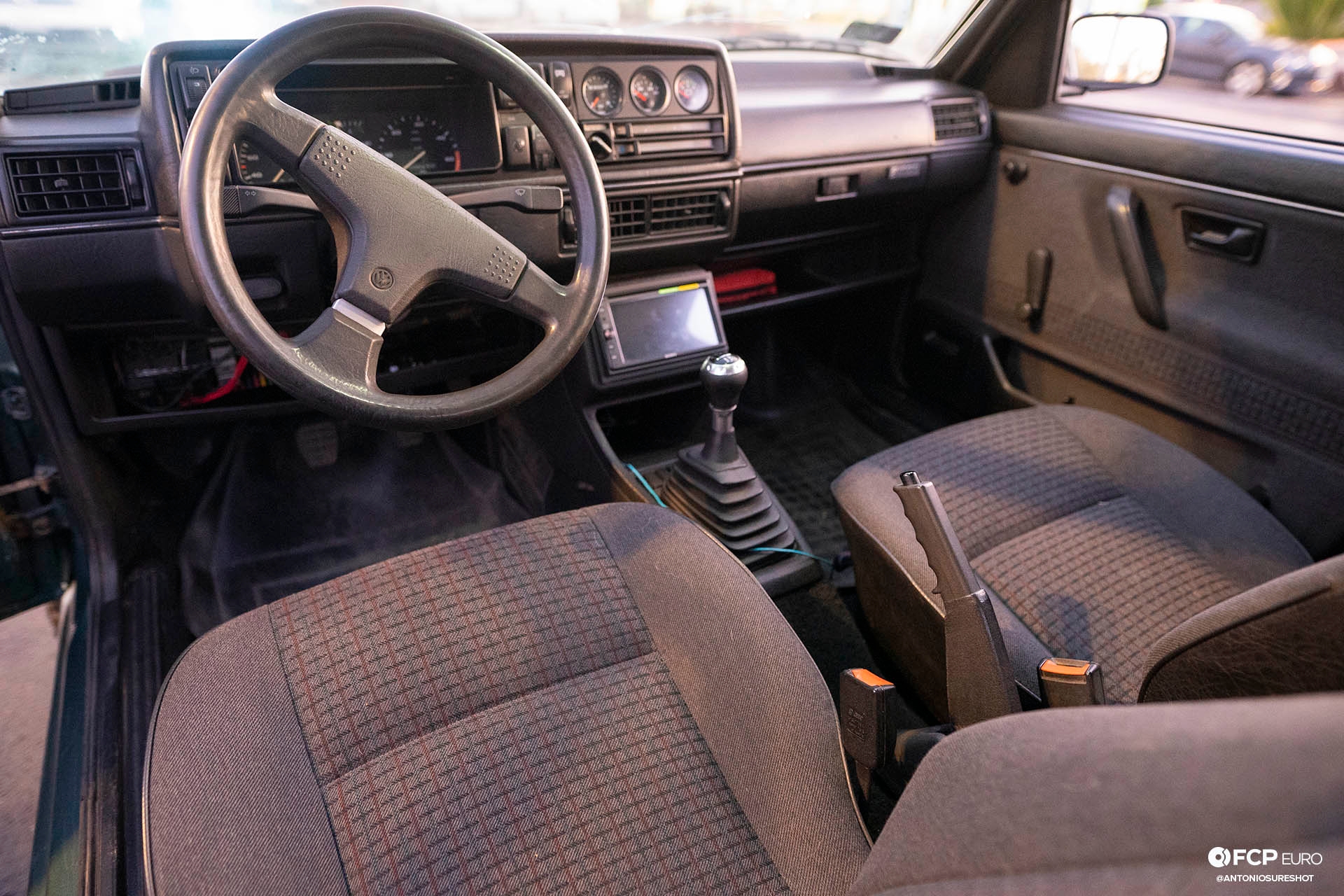Turbo-Diesel VW Golf Country Interior
