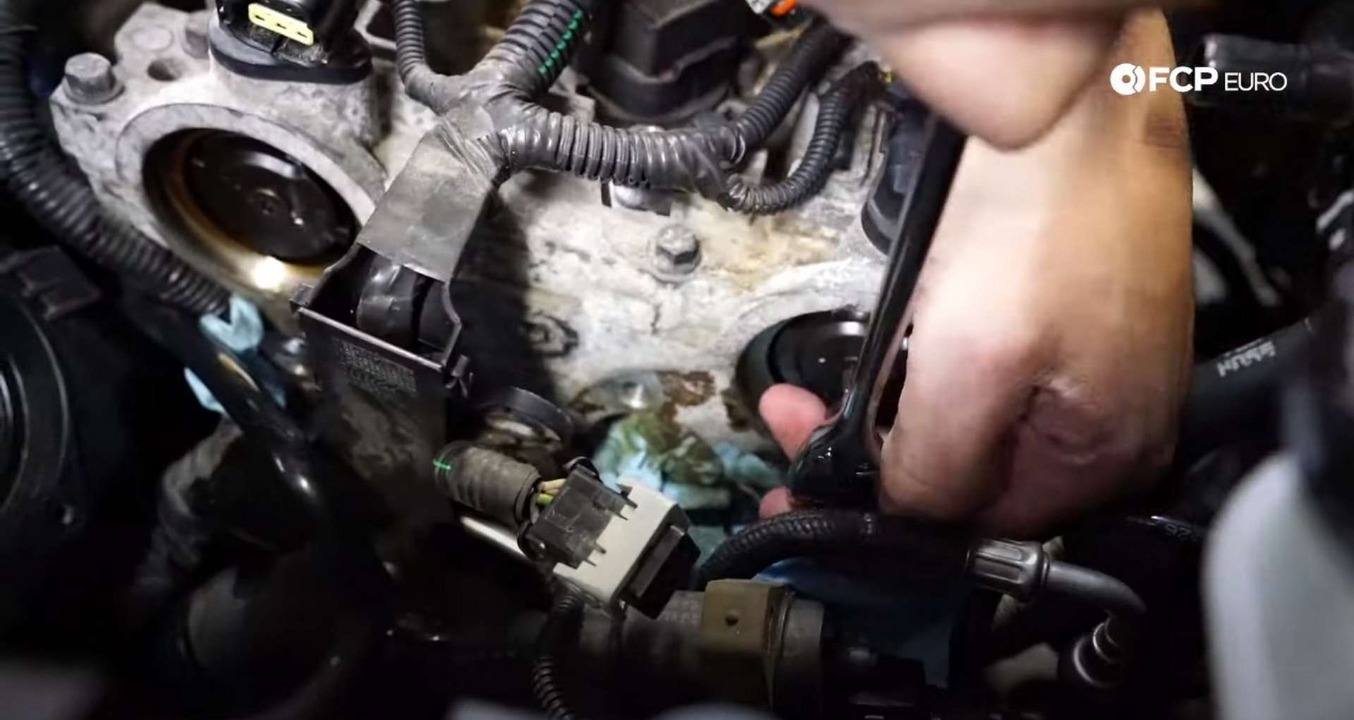 DIY Volvo P1 Timing Belt Replacement removing the cam position sensor whee