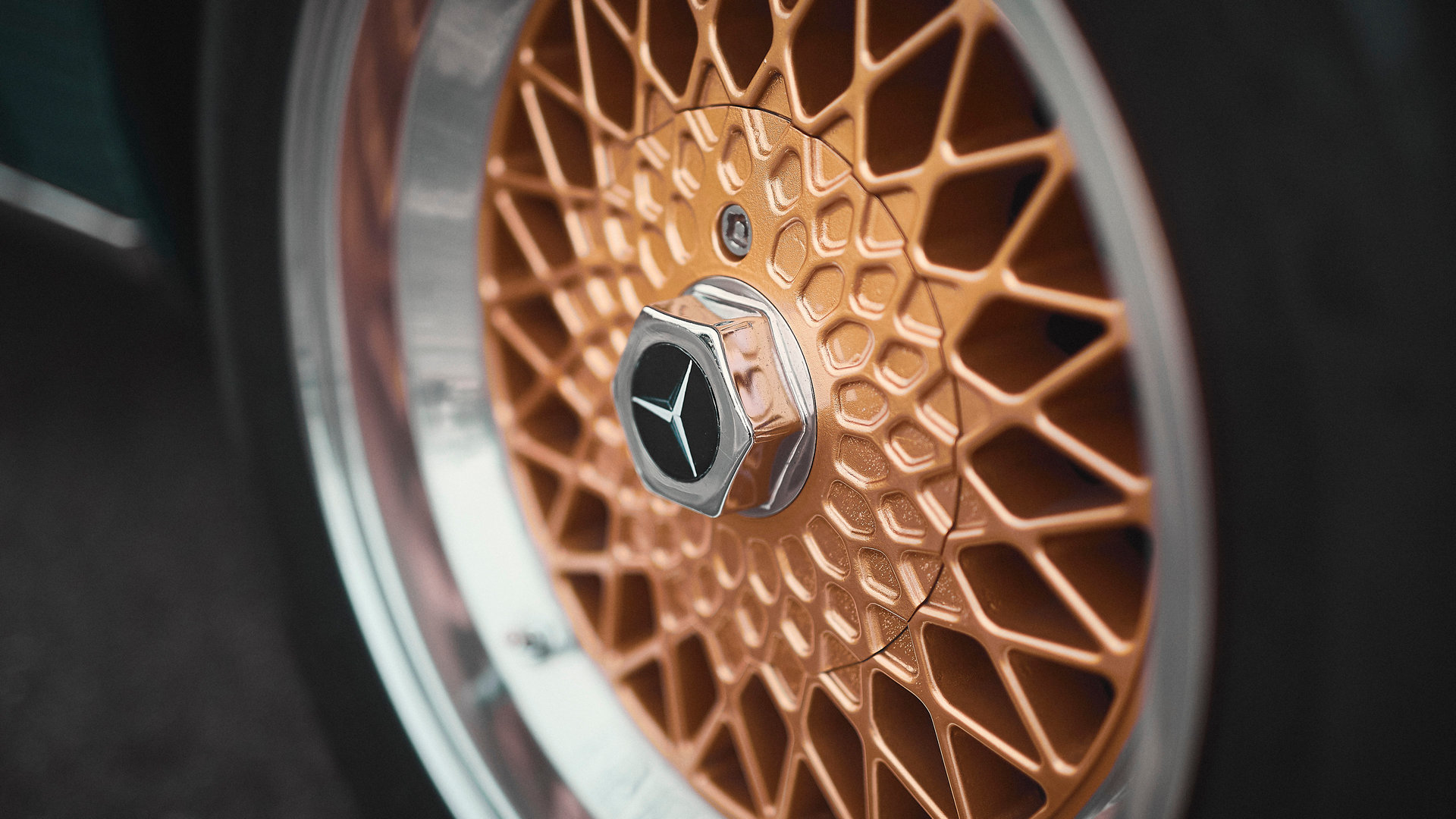 Mercedes 450SL Gold Wheels