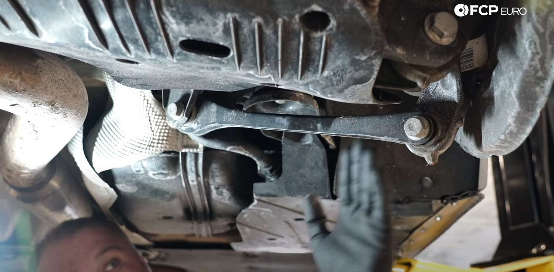 DIY BMW F30 Rear Control Arm Replacement trailing arm location