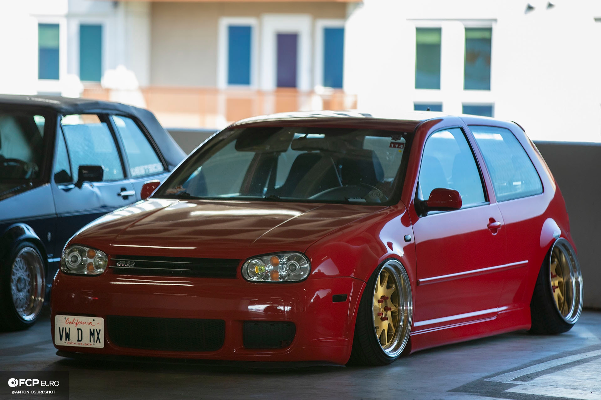Volkswagen Golf R32