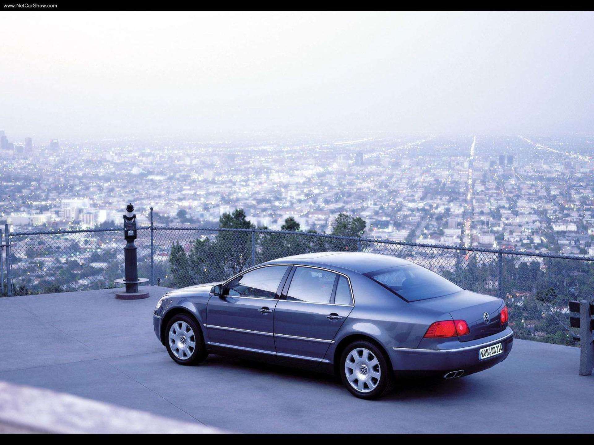 Volkswagen Phaeton W12