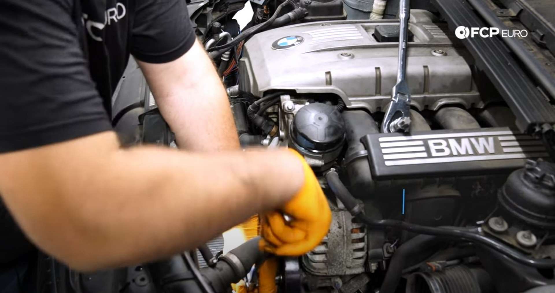 DIY BMW N52 Drive Belt Replacement removing the idler pulley