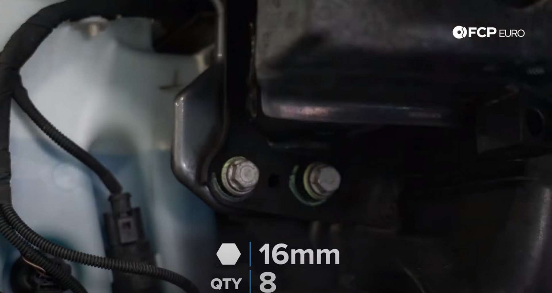 15-DIY-VW-VR6-Valve-Cover-Gasket-Entering-Service-Position