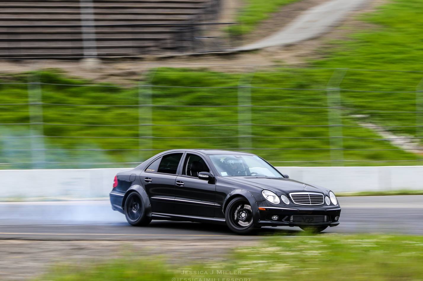 Mercedes-E55-AMG-Drift-Car