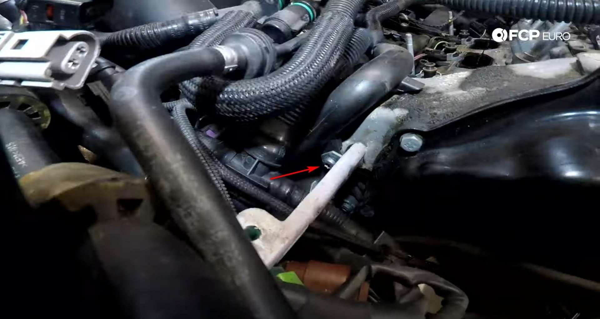 DIY Audi 3.0T PCV/AOS Replacement coolant pipe bolt location