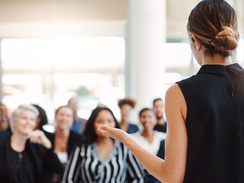 Tips to make your employees commit to language learning