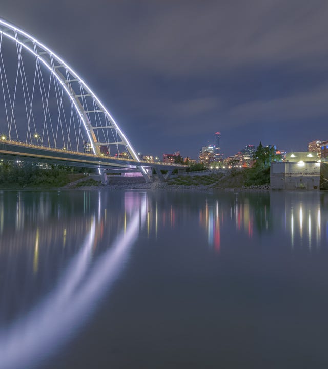 Edmonton_night_pic.jpg