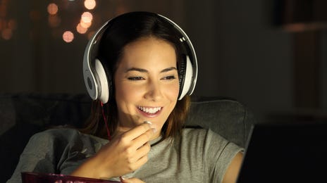 woman taking french classes online from home home in ottawa