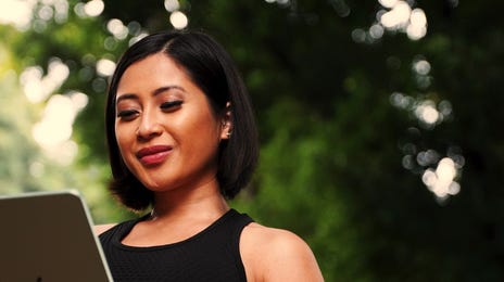 Woman using Self-pace study at Berlitz