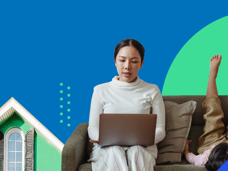 Woman learning about the names of rooms in English with Berlitz