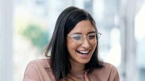 woman studying russian online from home
