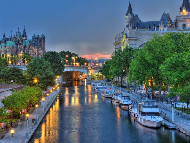 lake in ottawa canada