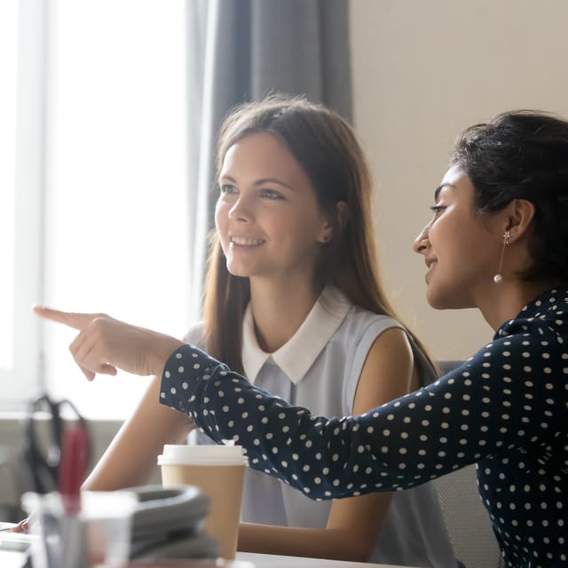 women learning english online