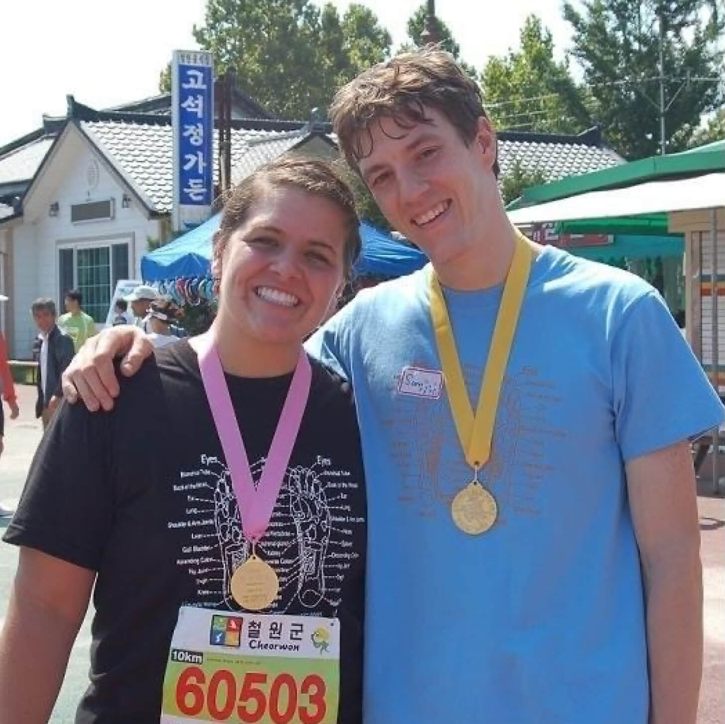 iFIT Member Amanda Hoffer does a running workout