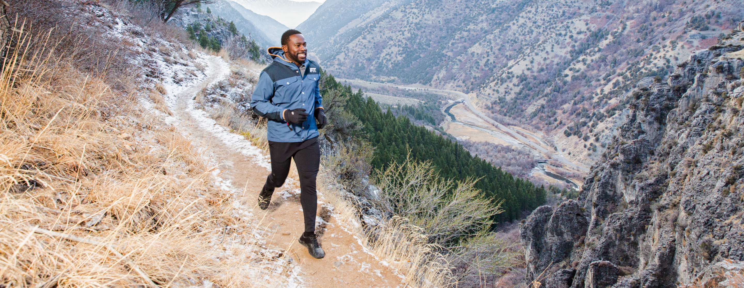 iFit Trainer Gideon Akande leads a SmartAdjust Miniseries running workout iFit Trainer Gideon Akande coaches a SmartAdjust Miniseries running workout