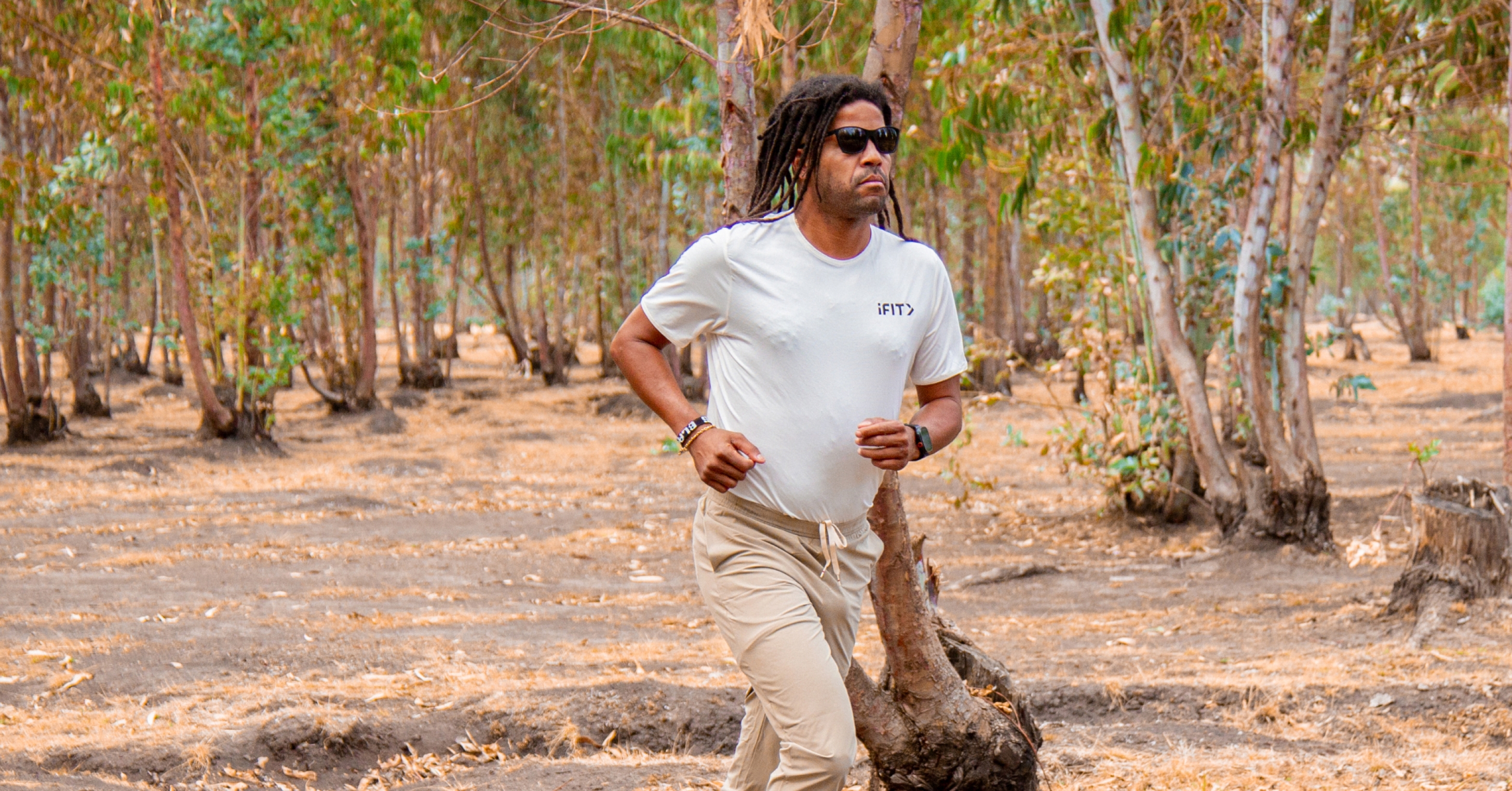 Train on scenic trails with Knox Robinson using the iFIT fitness app, designed to build endurance and improve cardio performance.