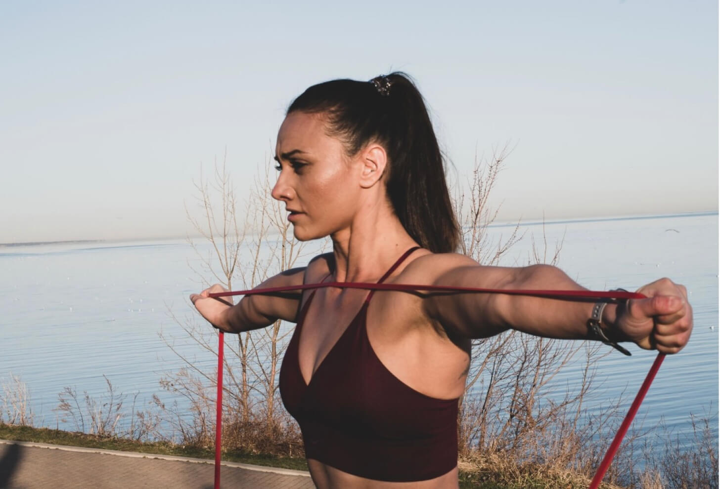 iFIT Member Breanna Maurer does a strength class iFIT Member Breanna Maurer does a strength workout