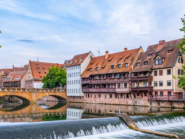 Die Altstadt von Nürnberg am Ufer der Pegnitz