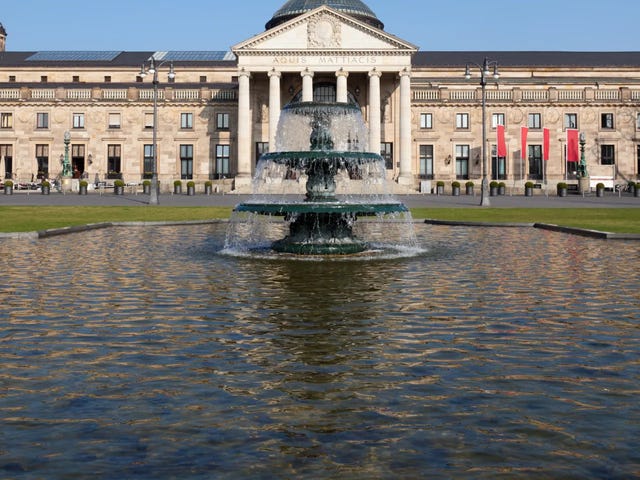 Wiesbaden_shutterstock_74475775